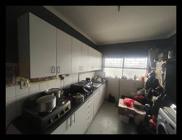 1 BEDROOM APARTMENT FOR SALE IN PAROW CENTRAL